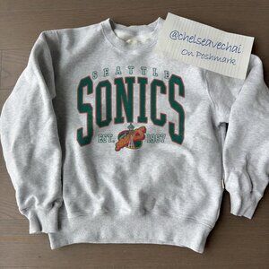 Vintage Seattle Supersonics Basketball Crewneck 90s NBA Supersonics Shirt tee